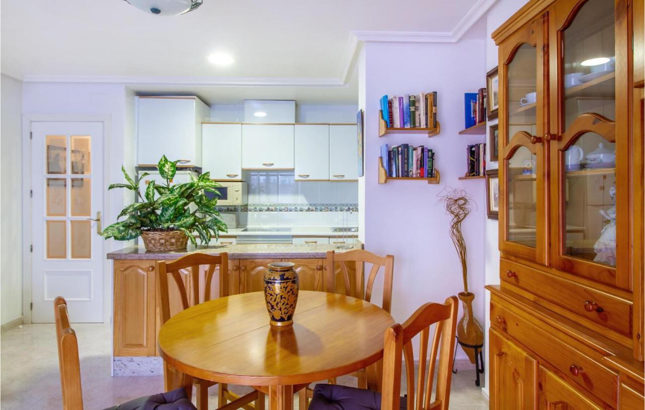 Awesome In With Kitchenette Apartment